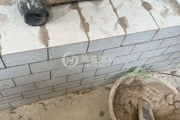 高溫耐火膠泥砌筑